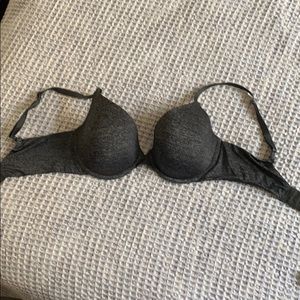 Victoria’s Secret bra 34D